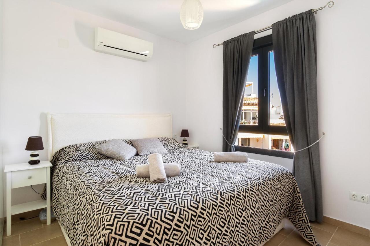 Cb Living - Cosy Loft With Terrace, Villamartin Alicante Exterior photo
